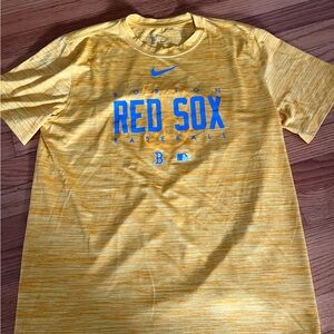 Nike Dri-Fit Yellow Boston Red Sox City Connect Shirt Size Medium